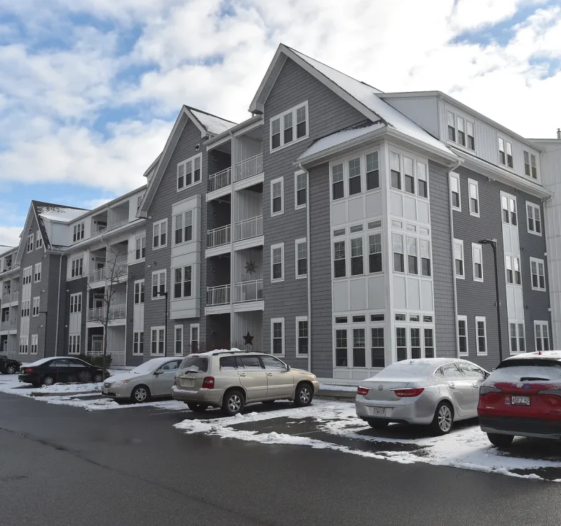 77175096007-122324-mc-01